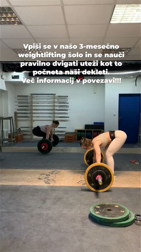 Nosečnica izvaja pravilno tehniko dvigovanja