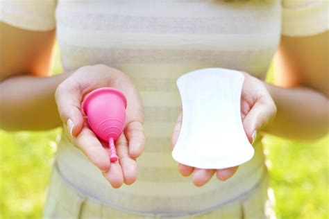 Primerjava menstrualnih higienskih pripomočkov in njihovega vpliva na vonj