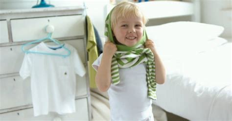 plastno oblačenje otroka