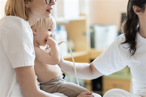 Otrok pri pediatru