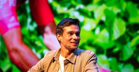 Simbolično prikazano srce z napako