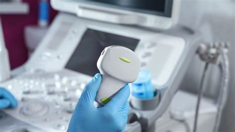Ultrazvočni pregled jajčnikov med stimulacijo