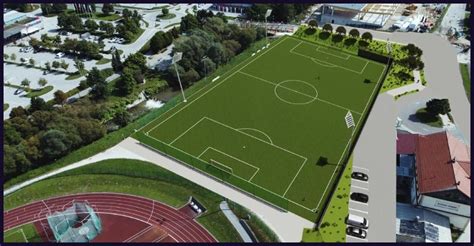 Nogometno igrišče v Henningsværju