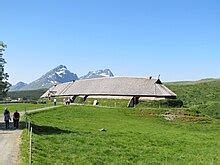 Rekonstrukcija vikinške dolge hiše v Borgu