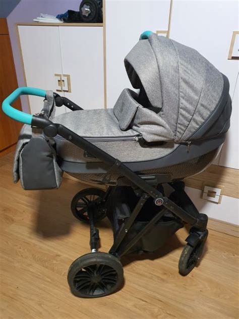 Otroški voziček Tutek Tirso 3v1 v uporabi