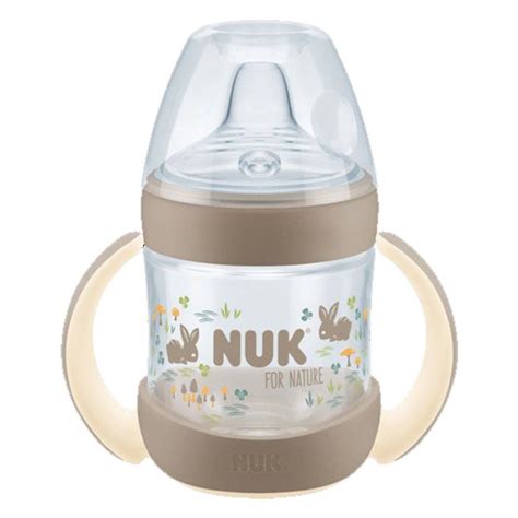 Ilustracija dojenja s silikonskim nastavkom