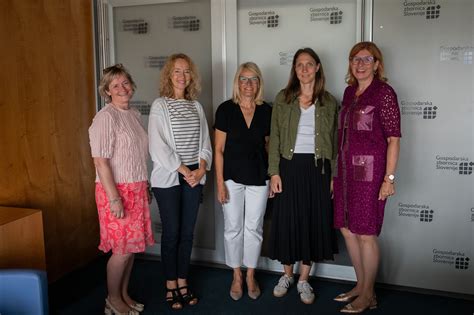 Simbolično za odnos med sodelavci