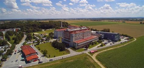 Zunanji pogled na Splošno bolnišnico Murska Sobota