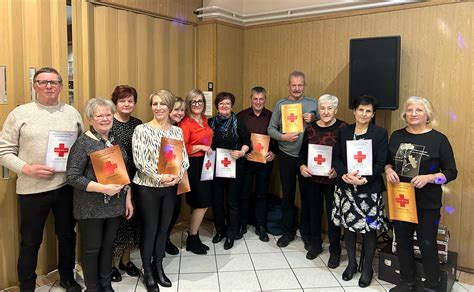 Prostovoljci Rdečega križa pri delu