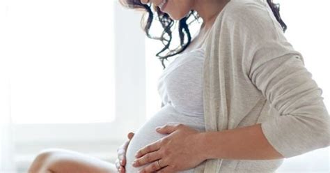 Shematski prikaz telesnih sprememb med nosečnostjo