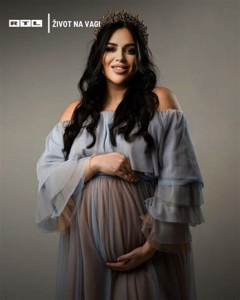 Novorojenček na tehtnici