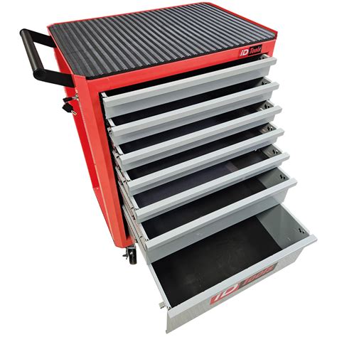 Prostoren voziček polne velikosti z veliko shranjevalnega prostora