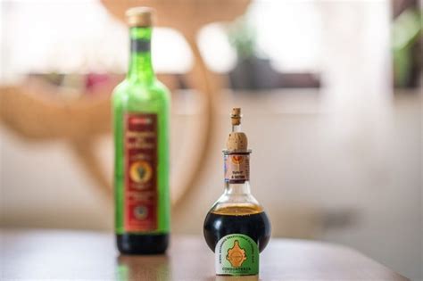 Steklenica tradicionalnega balzamičnega kisa