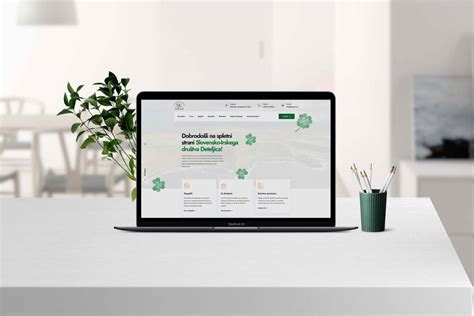 Ilustracija spletne strani Bolha.com z izpostavljenimi kategorijami knjig