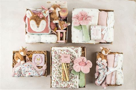 Več različnih darilnih paketov Minimu.si ob rojstvu