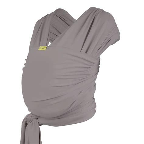 Mama z dojenčkom zavitim v Boba Classic Wrap
