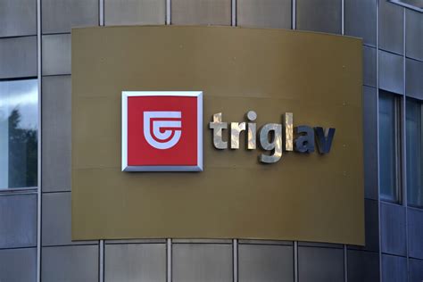 Logotip Coris zavarovalnice