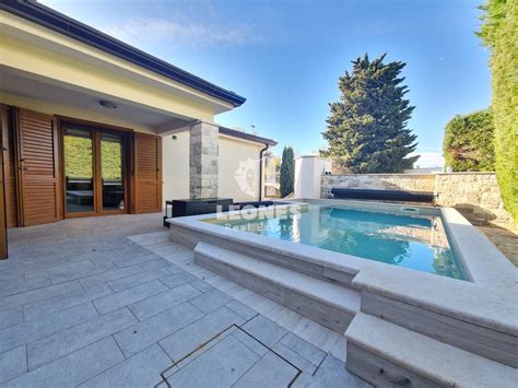 porodna soba z bazenom