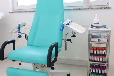 Odvzem krvi v laboratoriju