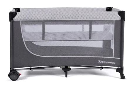 Potovalna posteljica LEODY z vrtiljakom.