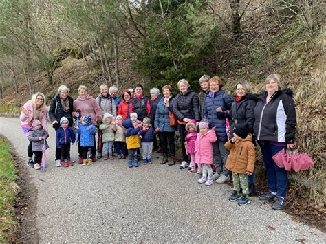 Družina Šmerc ob skupnem druženju