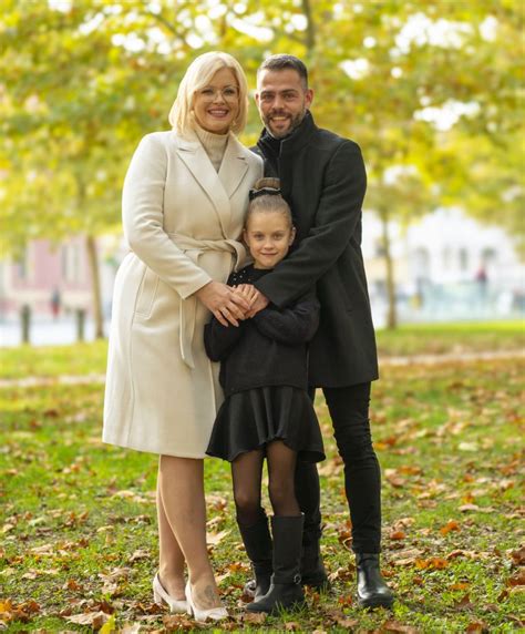 Darja Gajšek s hčerko Emo