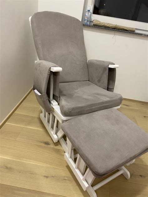 eleganten stol za dojenje