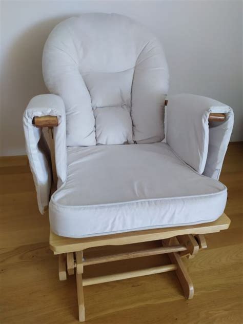 ergonomsko oblikovan počivalnik za dojenje