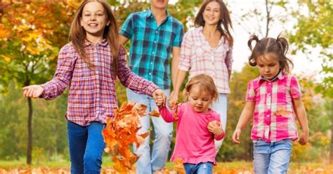 Simbolična fotografija srečne družine