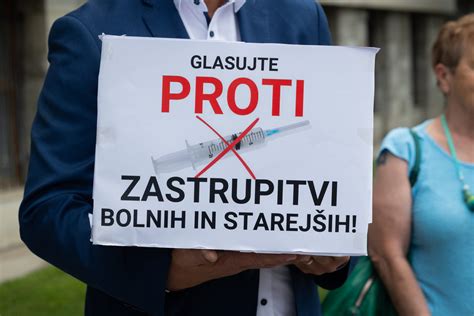 Ilustracija zbiranja podpisov