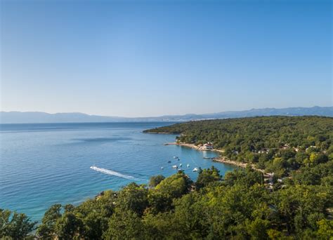 Panoramski pogled na reko Savo s Party Lounge Ada