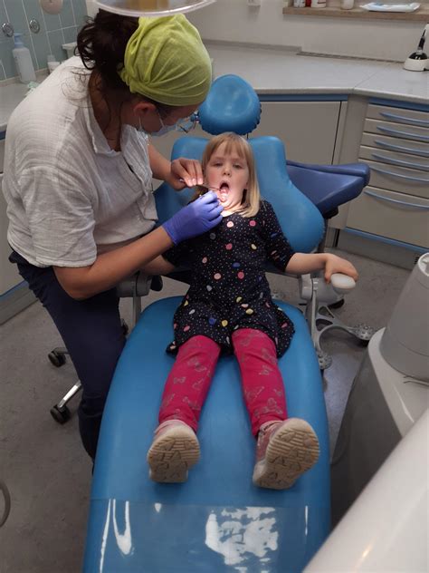 Nosečnica obisk pri zobozdravniku