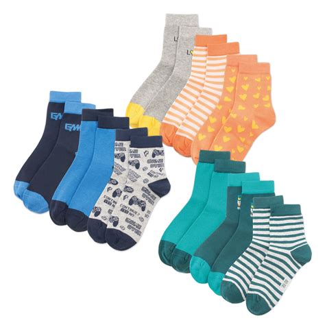 Otroške nogavice v različnih barvah