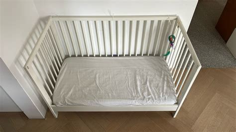 GULLIVER otroška postelja z odstranjeno stranico