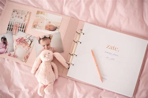 Dojenčkov album z osebnim posvetilom