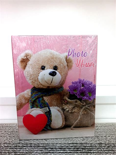 Večbarvni albumi za dojenčke