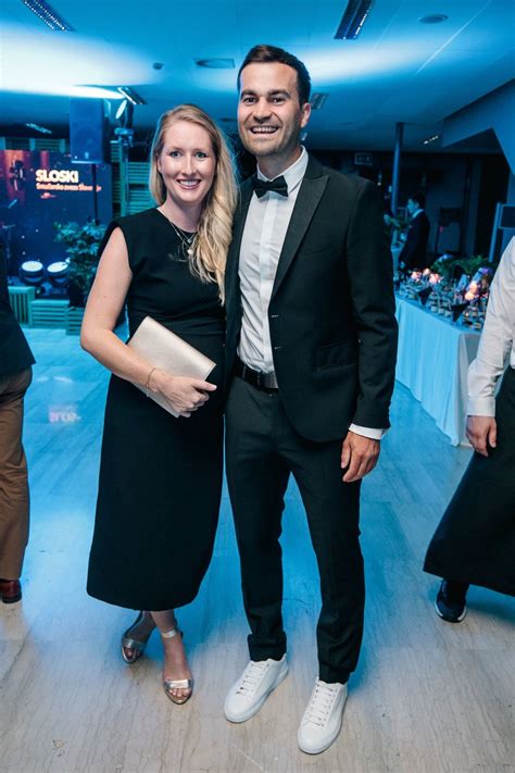 Ilustracija objokanega starša