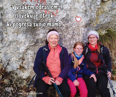 Nove mame, ki držijo svoje dojenčke