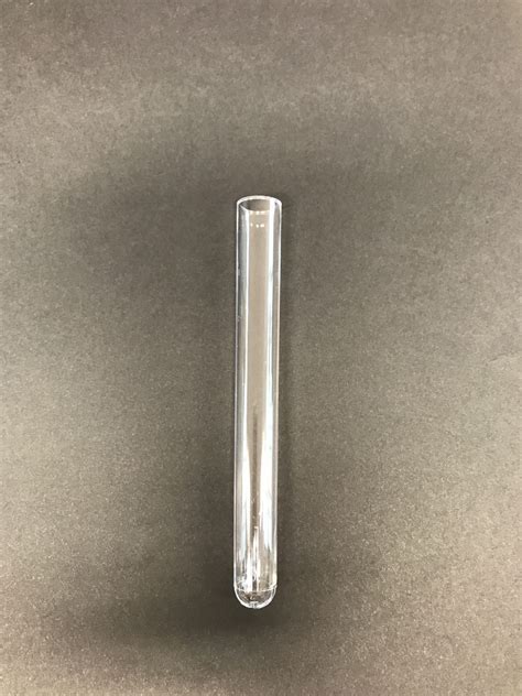 Laboratorijska epruveta s krvjo za merjenje sedimentacije