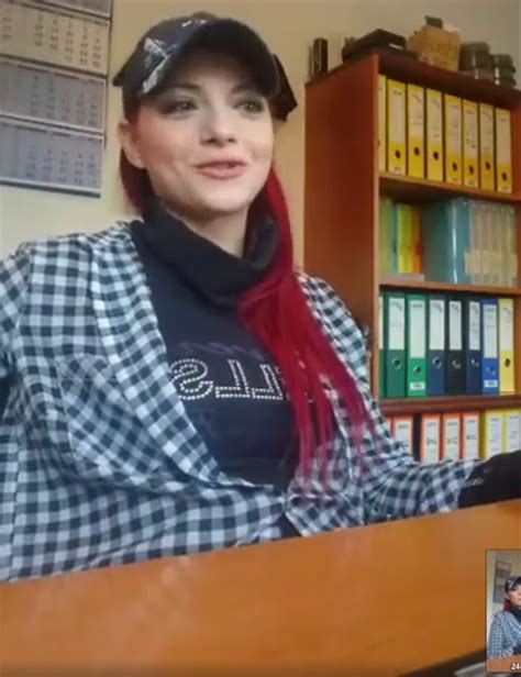 Nosečniški trebušček Tanje Žagar