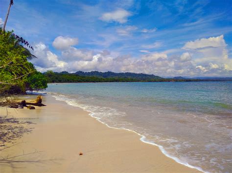Plaža v Nacionalnem parku Cahuita