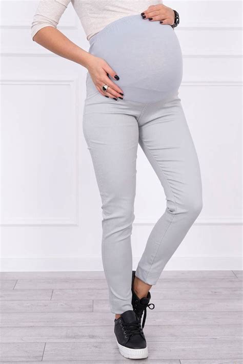 diagram prikazuje različne priporočene spolne položaje za nosečnice