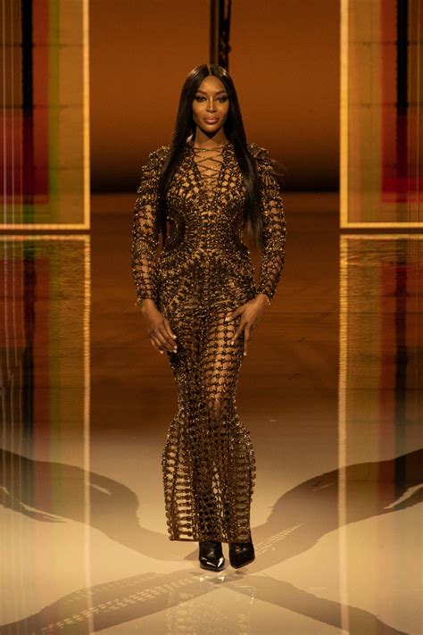 Naomi Campbell na modni pisti