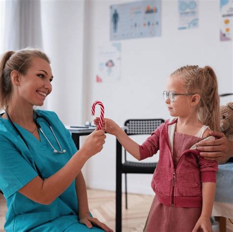 pediatrični pregled dojenčka