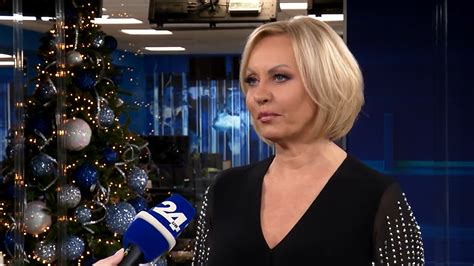 Petra Kerčmar z očali