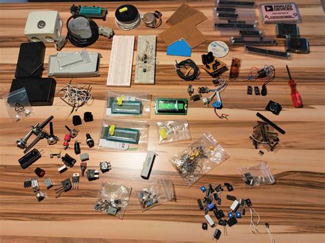 Diagram prikazuje sestavne dele vozička 3 v 1