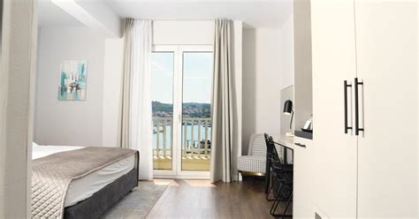 Hotel Hedera, bazen s pogledom na morje