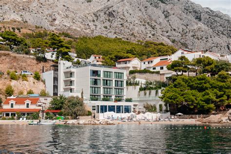 Hotel Medistone, bazen z razgledom na morje