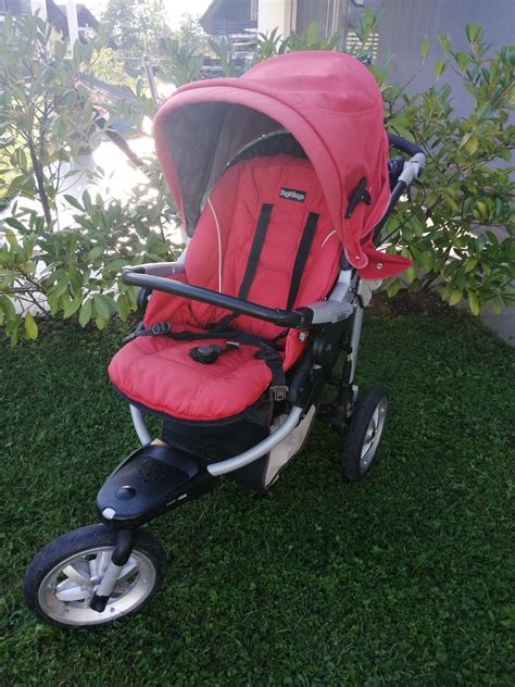Peg Perego GT3 voziček na gozdni poti