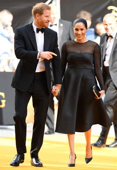 Meghan Markle v črni obleki